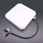 Lexues RFID UHF i papërshkueshëm nga uji, distancë 8–12 m, 9 dBi, IP65